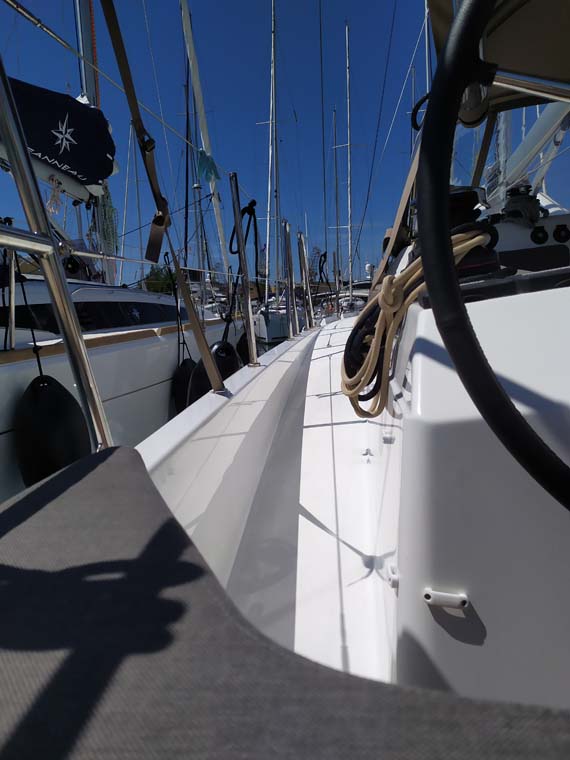 Sun Odyssey 380 - 3 cab. — photo 6