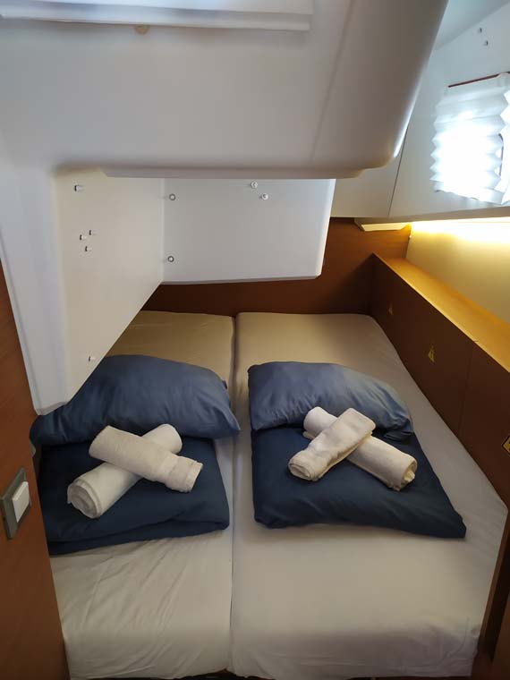 Sun Odyssey 380 - 3 cab. — photo 15