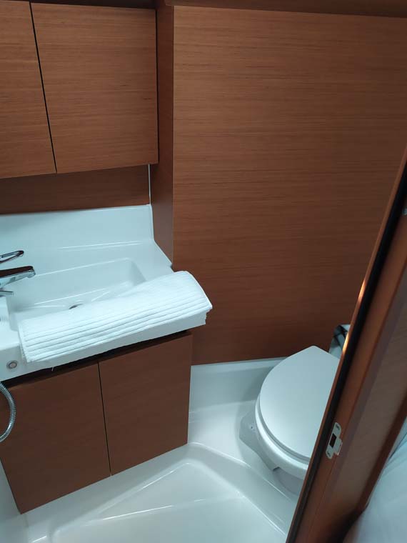 Sun Odyssey 380 - 3 cab. — photo 17
