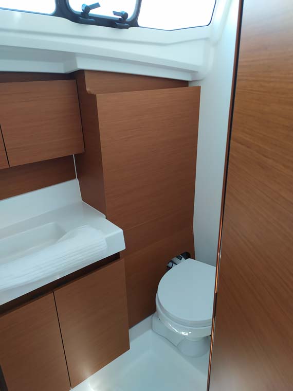 Sun Odyssey 380 - 3 cab. — photo 18
