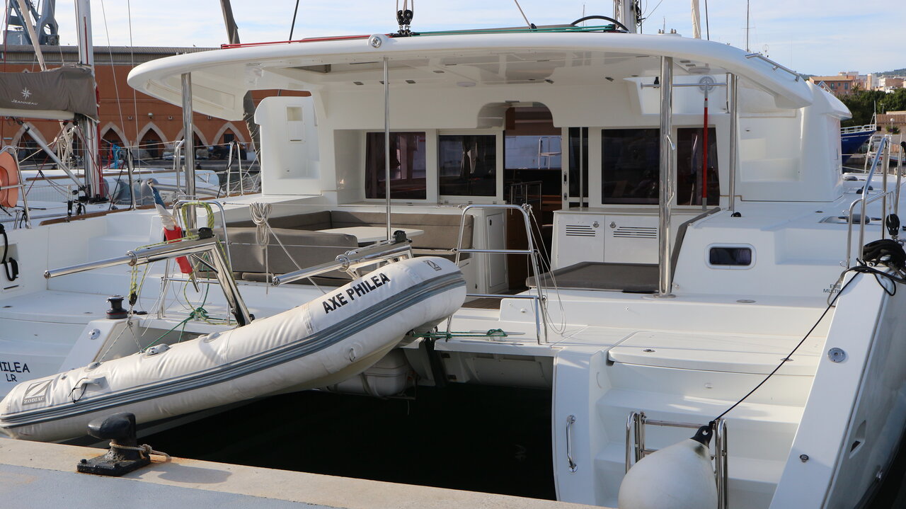 Lagoon 450 - 4 + 2 cab. — photo 4