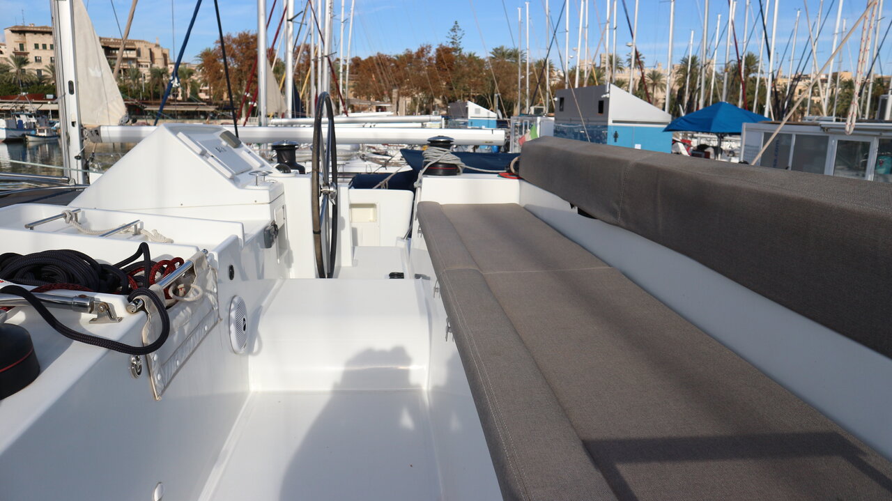 Lagoon 450 - 4 + 2 cab. — photo 11
