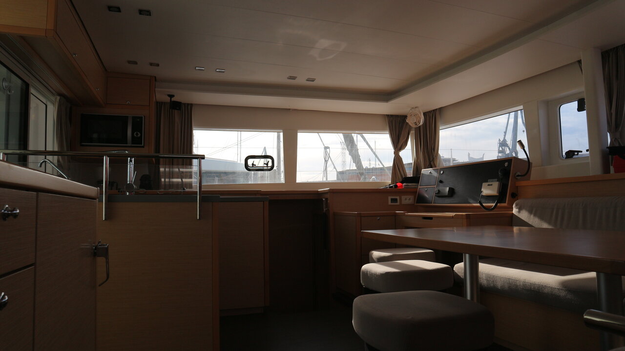 Lagoon 450 - 4 + 2 cab. — photo 21