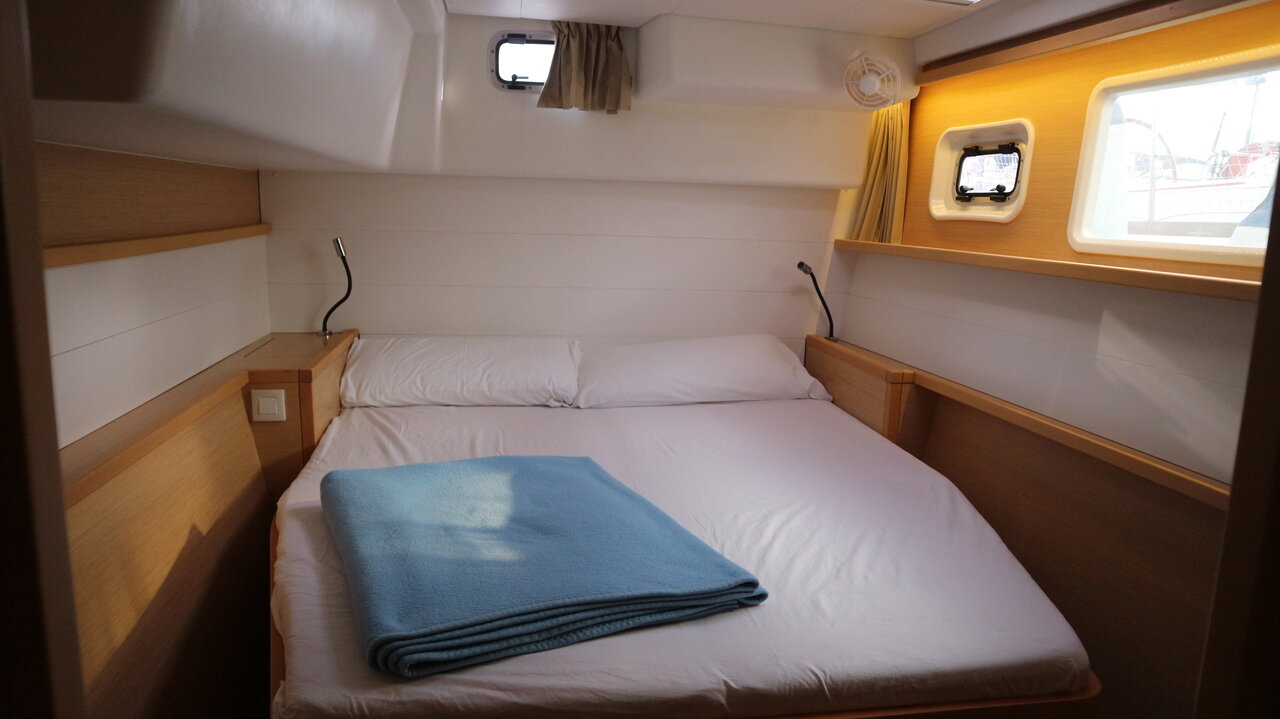 Lagoon 450 - 4 + 2 cab. — photo 22