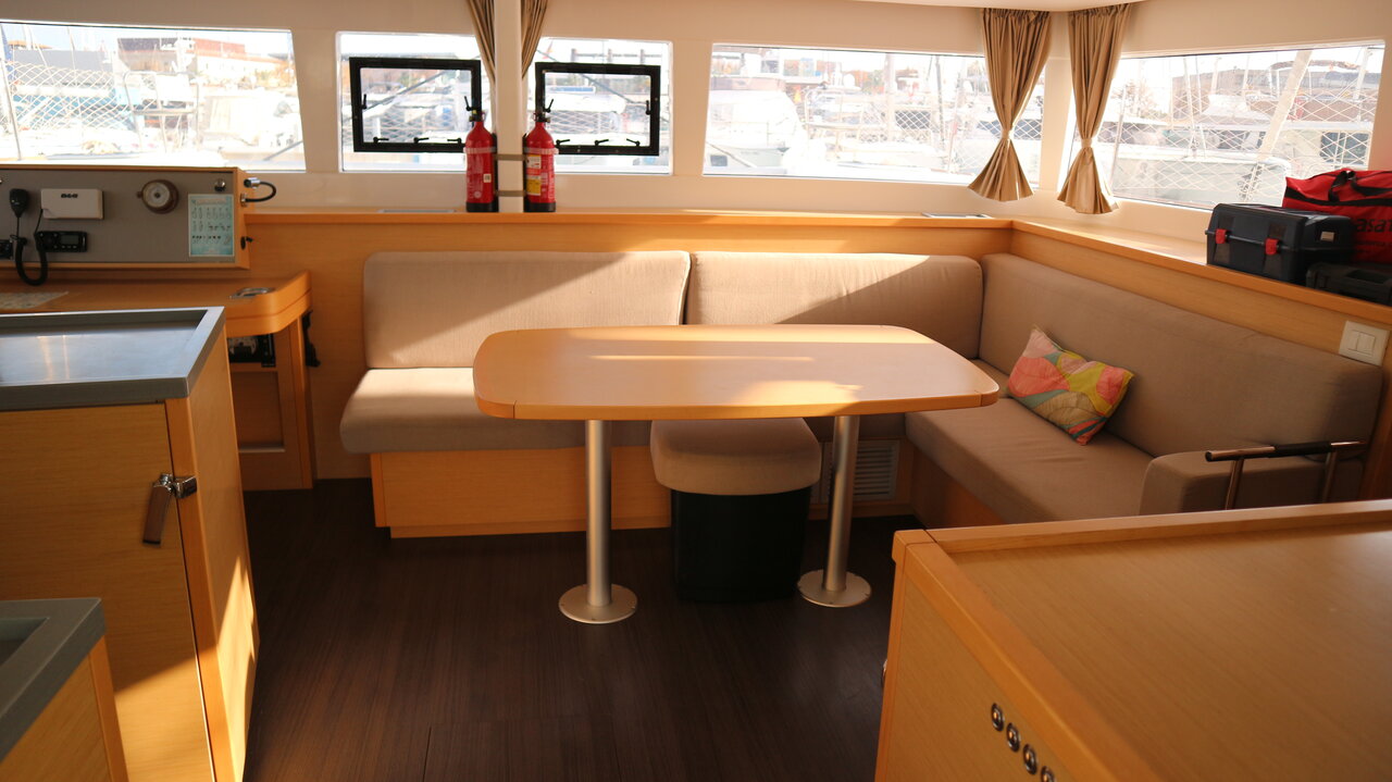 Lagoon 450 S — photo 16