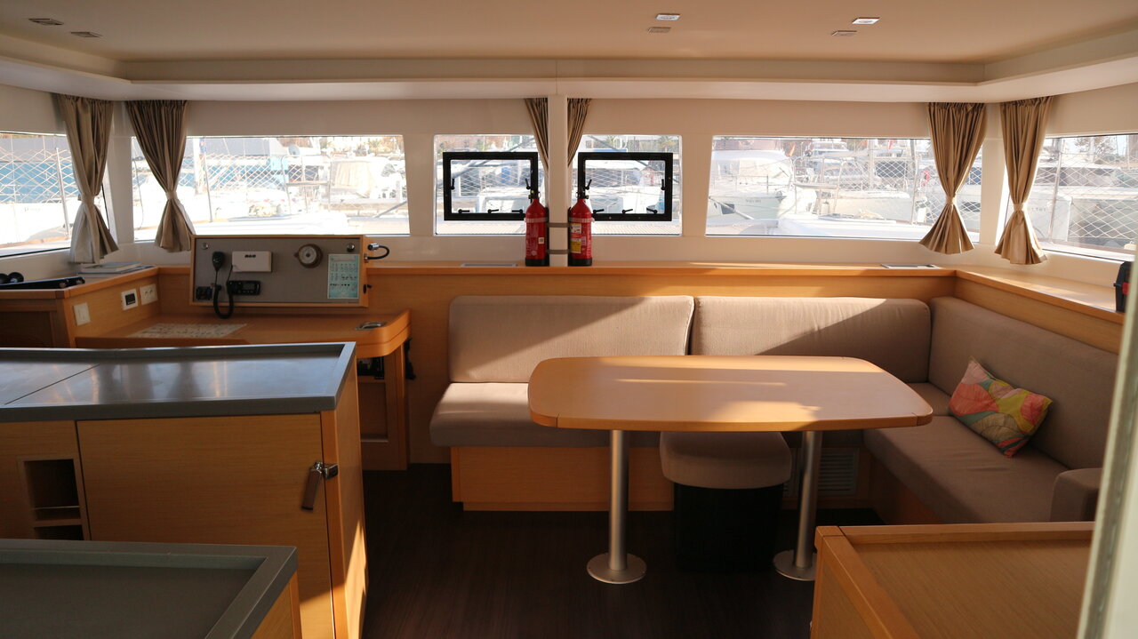 Lagoon 450 S — photo 17