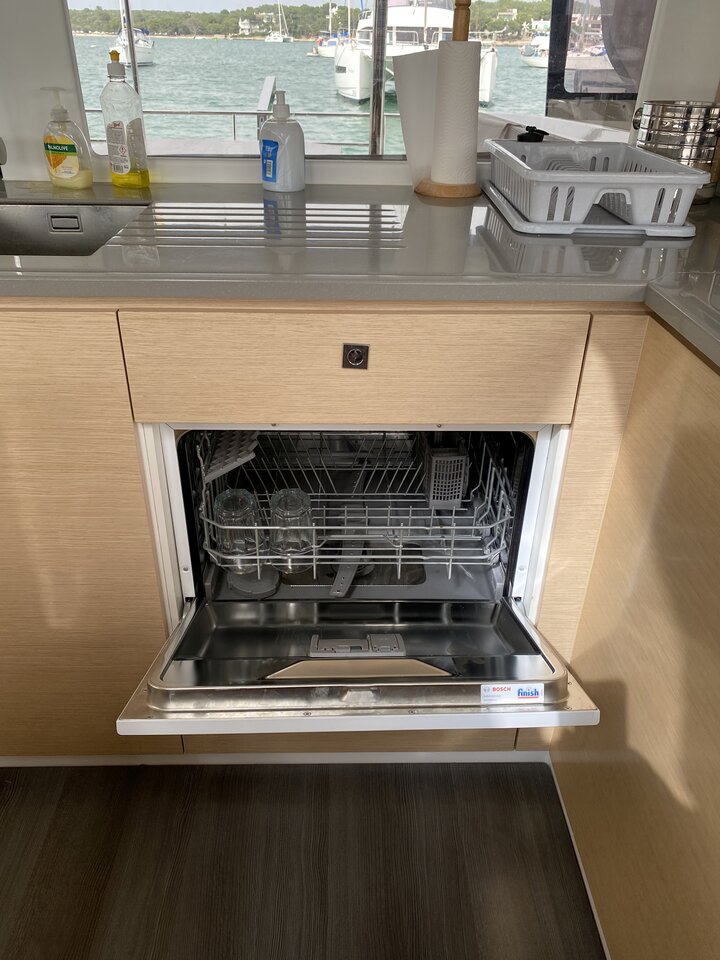Fountaine Pajot Saba 50 - 4 + 2 cab. — photo 16