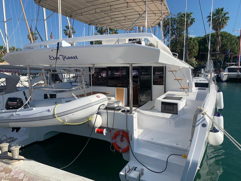 Dufour 48 Catamaran - 5 + 1 cab. — photo 8