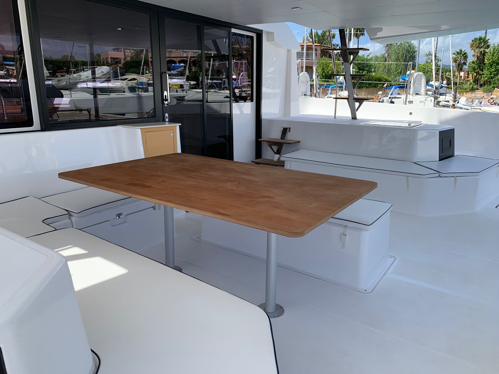 Dufour 48 Catamaran - 5 + 1 cab. — photo 9