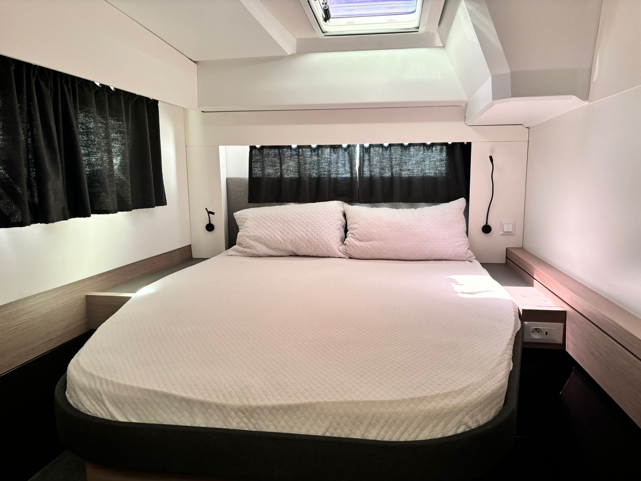 Fountaine Pajot Astrea 42 - 4 + 2 cab. — photo 8