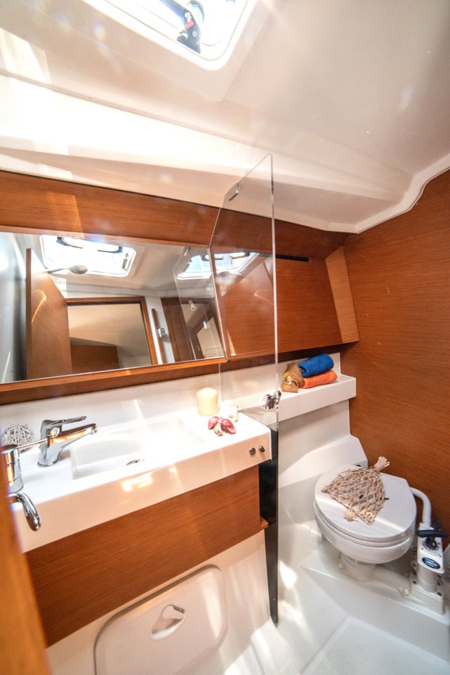 Sun Odyssey 410 - 3 cab. — photo 53