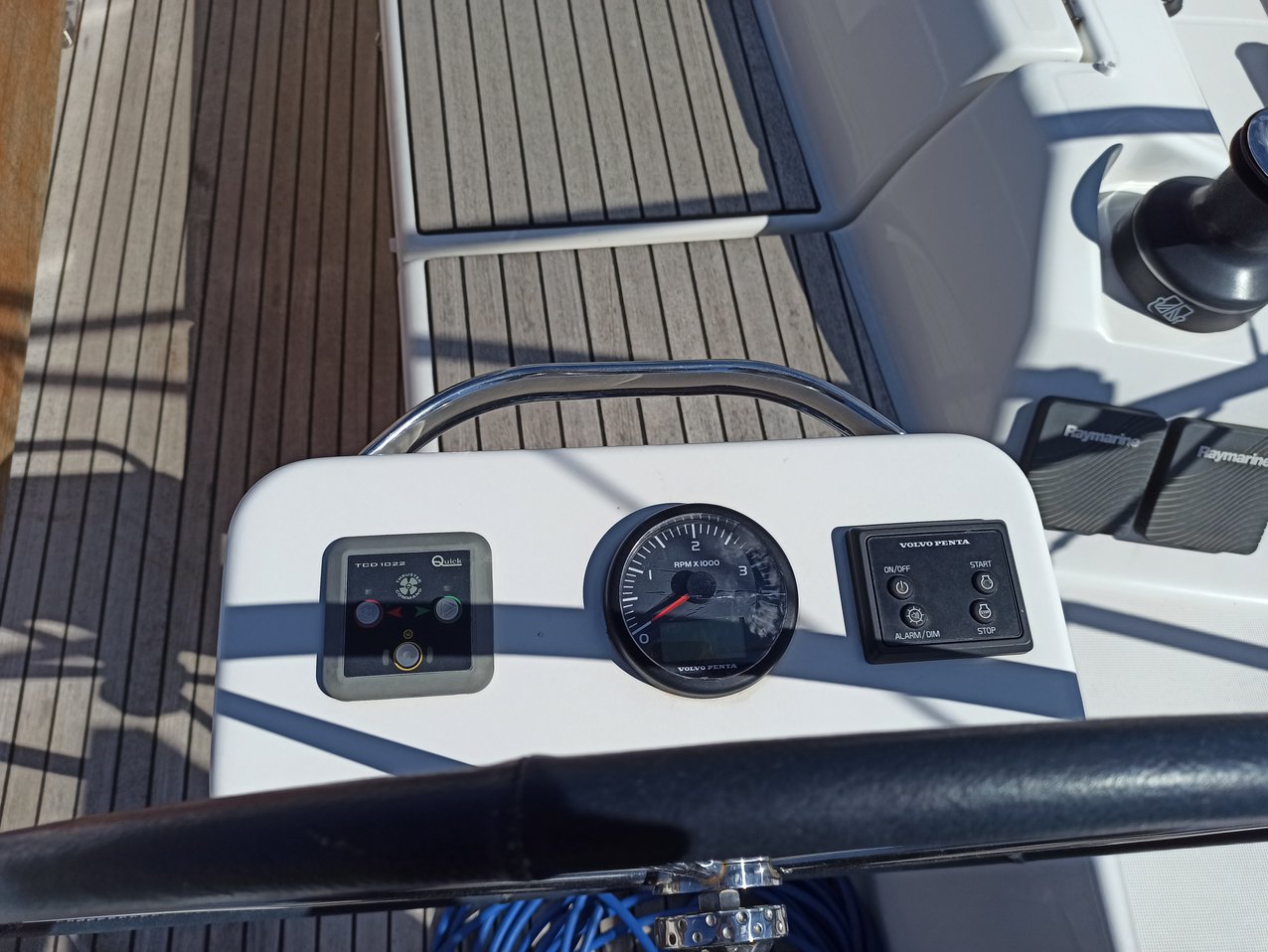 Dufour 390 GL — photo 8