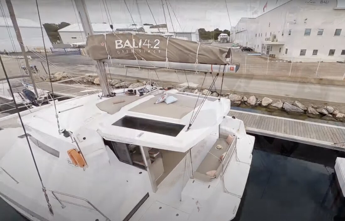 Bali 4.2 - 4 + 2 cab. — photo 4