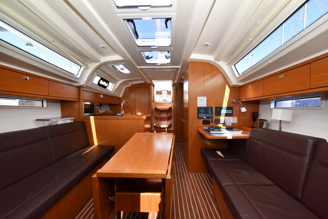 Bavaria Cruiser 37 - 3 cab. — photo 16