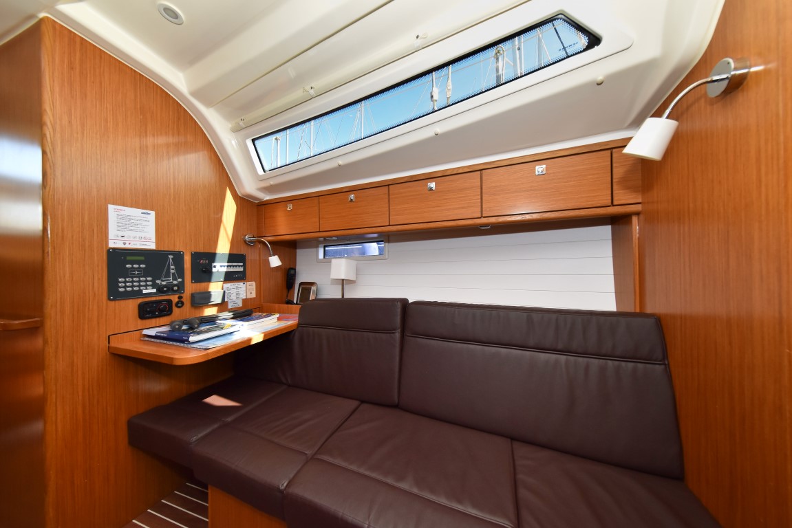 Bavaria Cruiser 37 - 3 cab. — photo 20