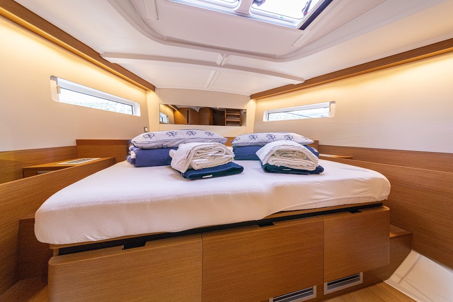 Dufour 48 Catamaran - 5 + 1 cab. — photo 13