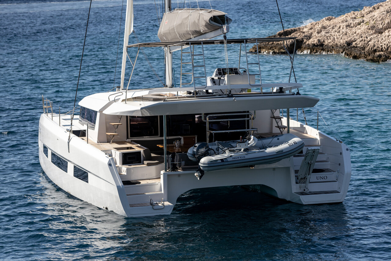 Dufour 48 Catamaran - 5 + 1 cab. — photo 5