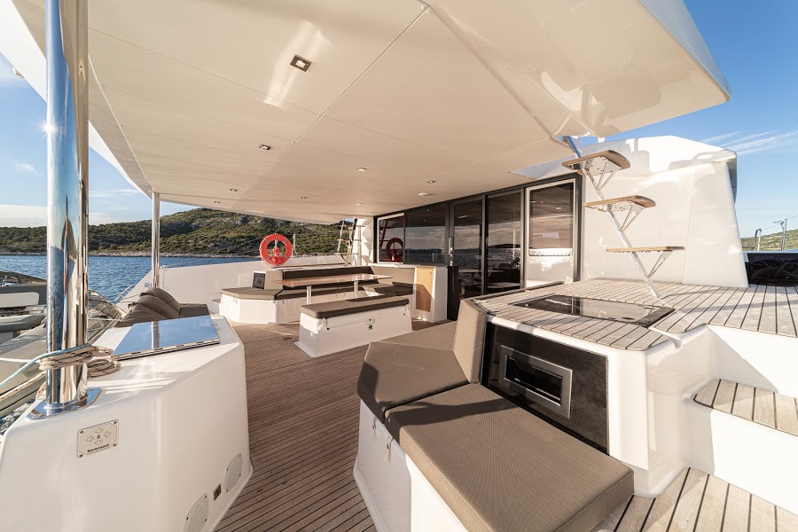 Dufour 48 Catamaran - 5 + 1 cab. — photo 10