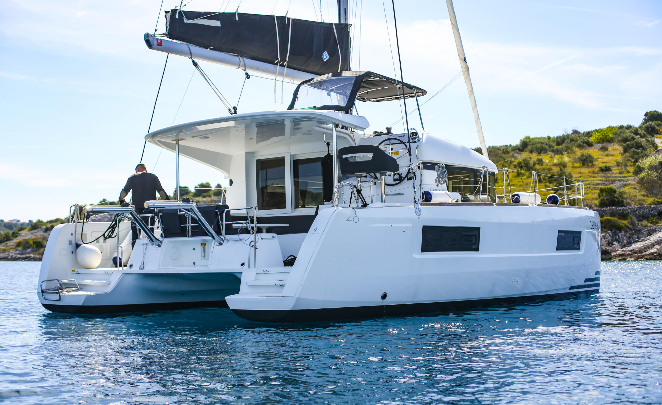Lagoon 40 - 4 + 2 cab — photo 6