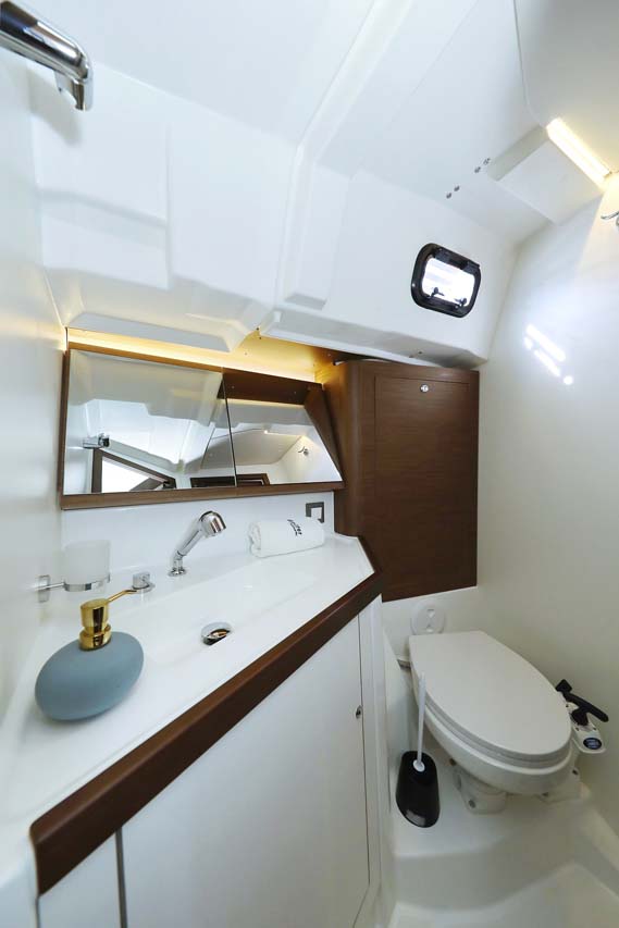 Oceanis 46.1 - 4 cab. — photo 33