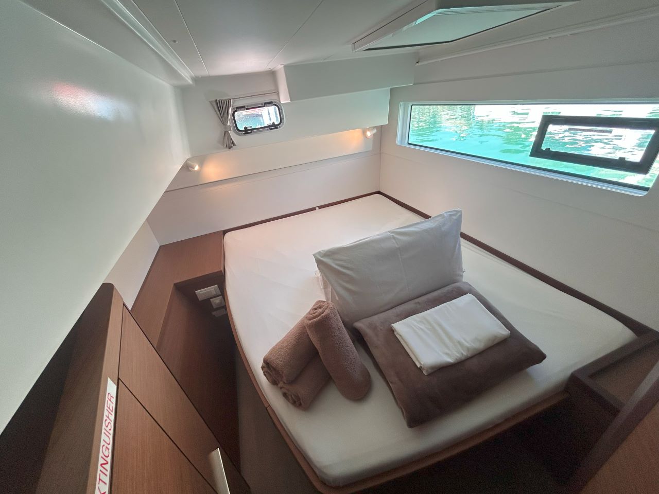 Lagoon 40 - 4 cab. — photo 9
