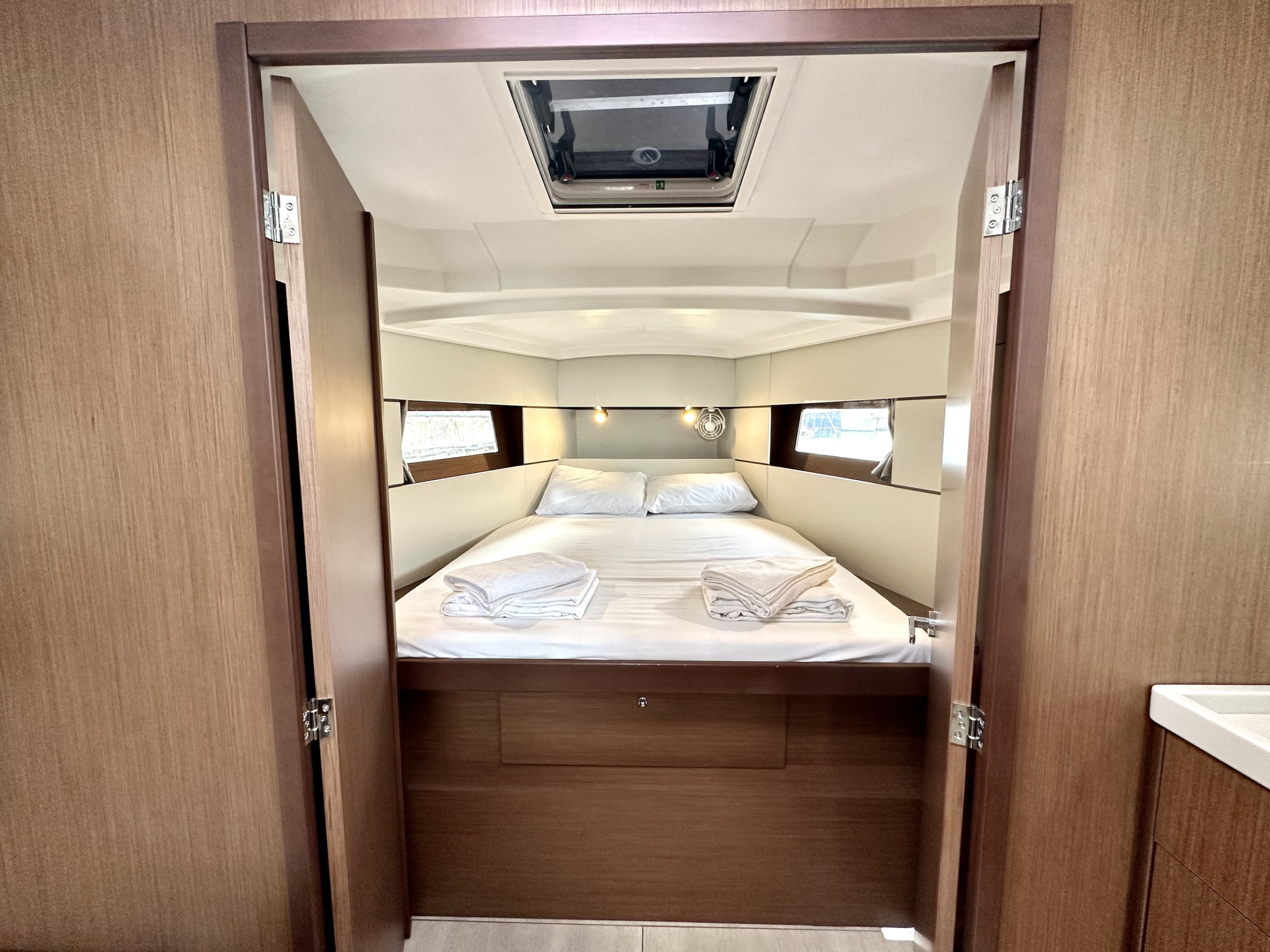 Oceanis 38.1 — photo 4