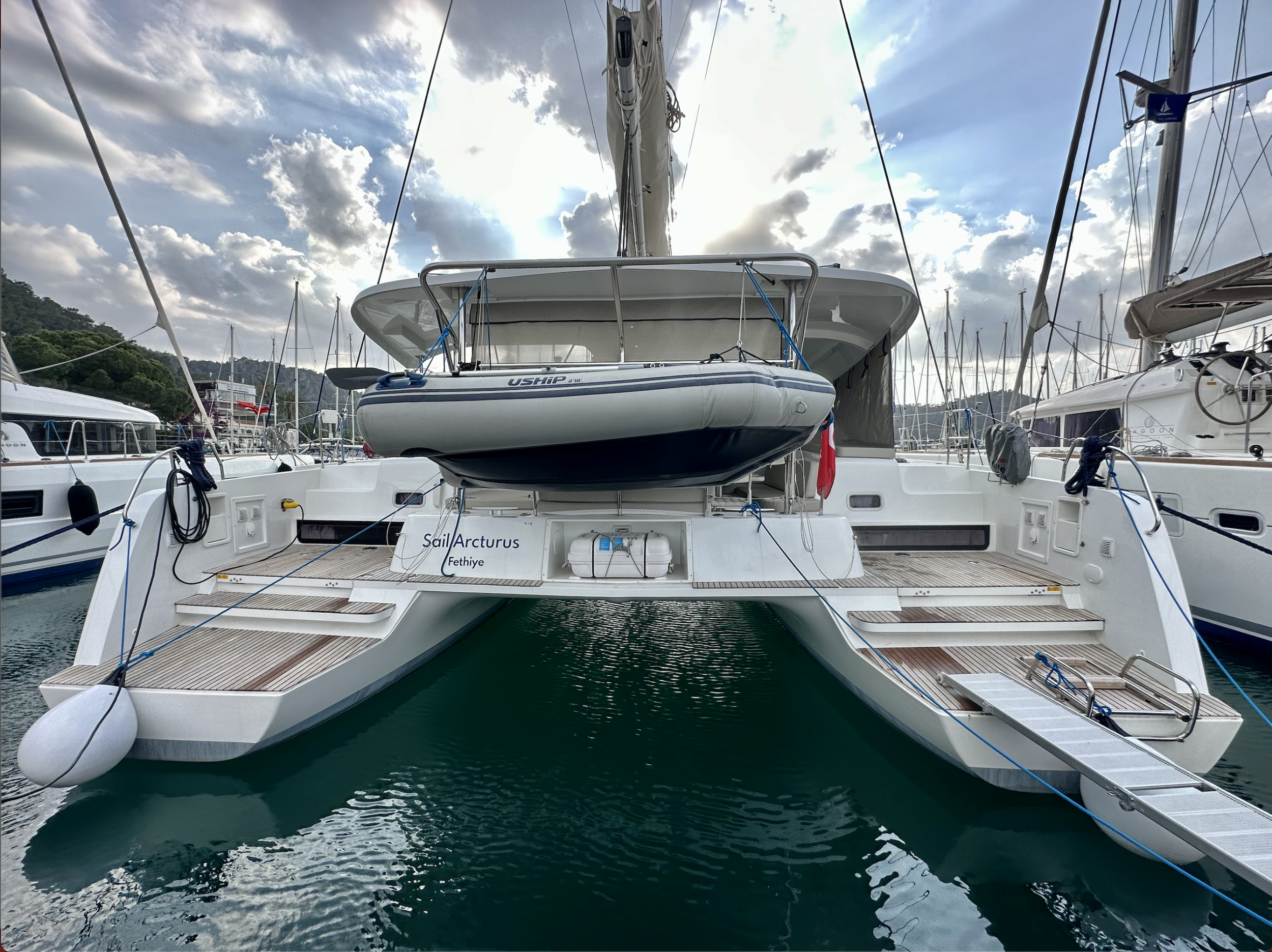 Lagoon 42 - 4 + 2 cab. — photo 10