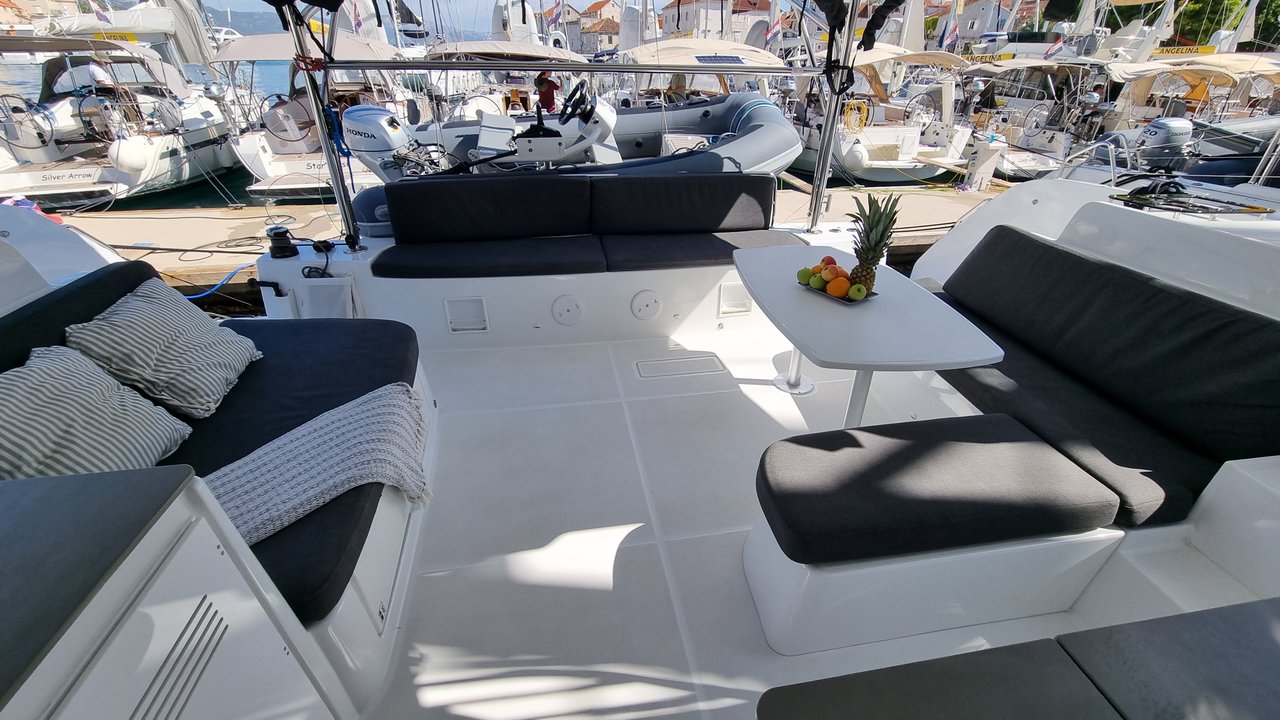 Lagoon 46 - 4 + 2 cab. — photo 9