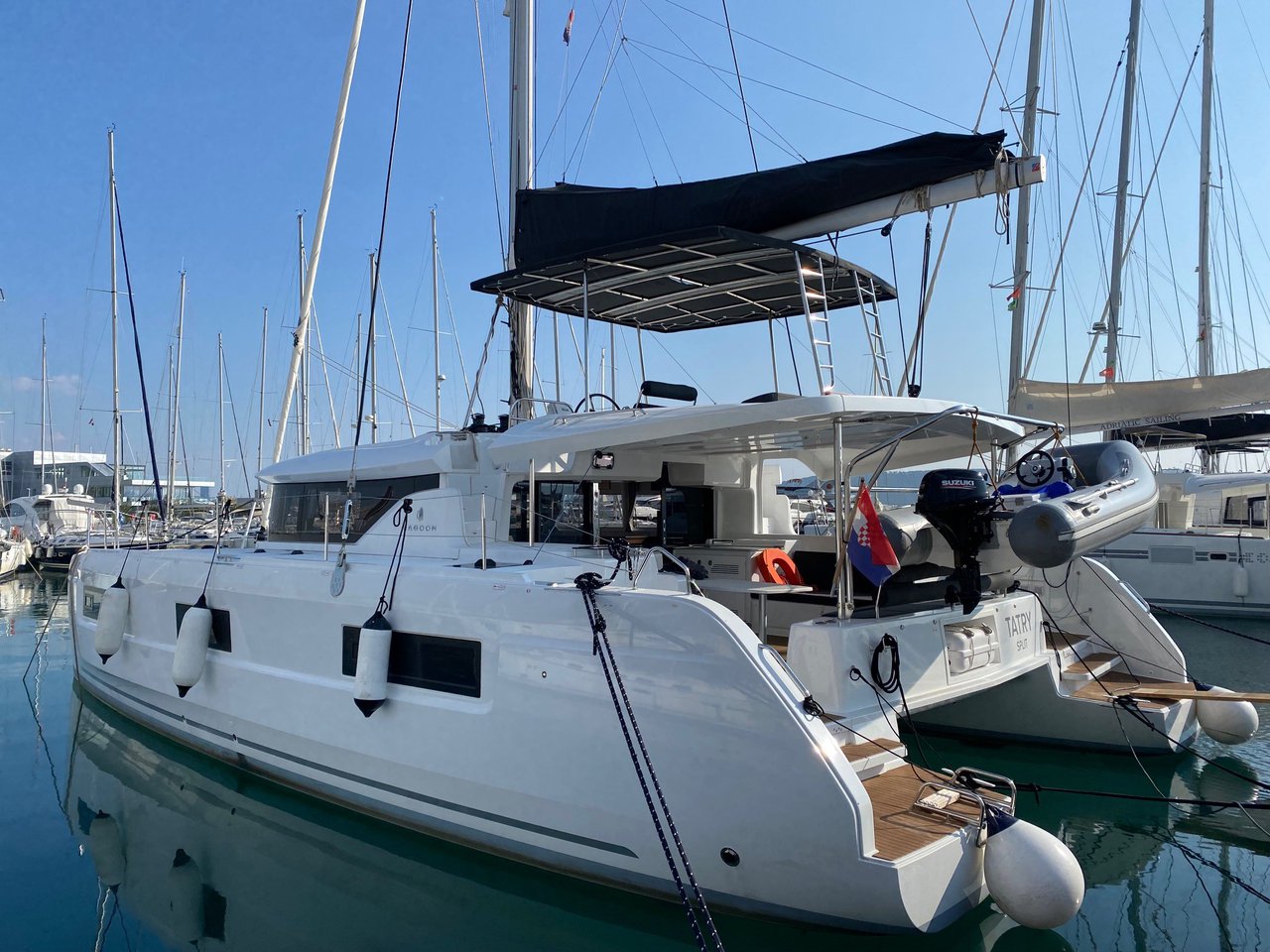 Lagoon 46 OW - 3 + 2 cab. — photo 1