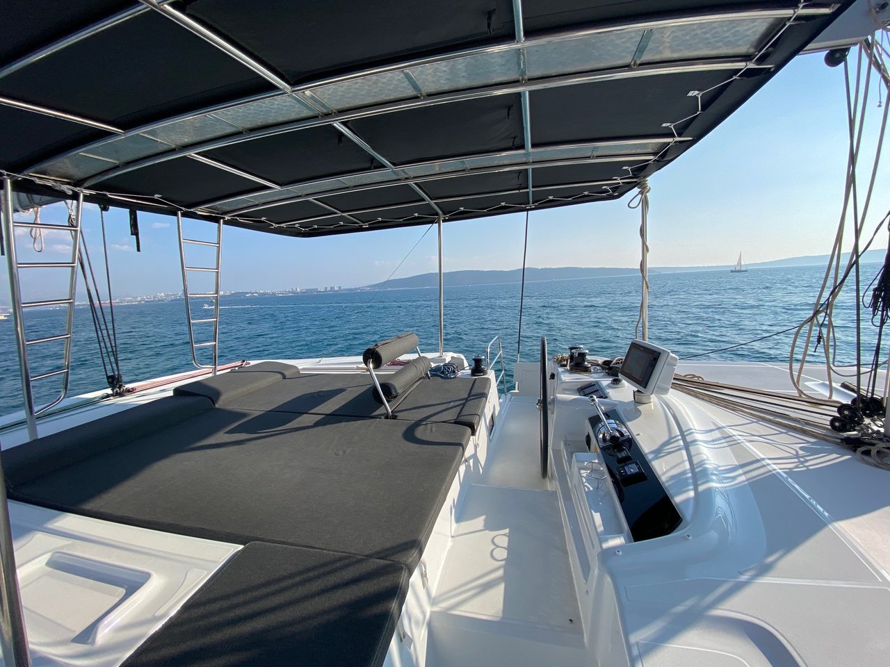 Lagoon 46 OW - 3 + 2 cab. — photo 3