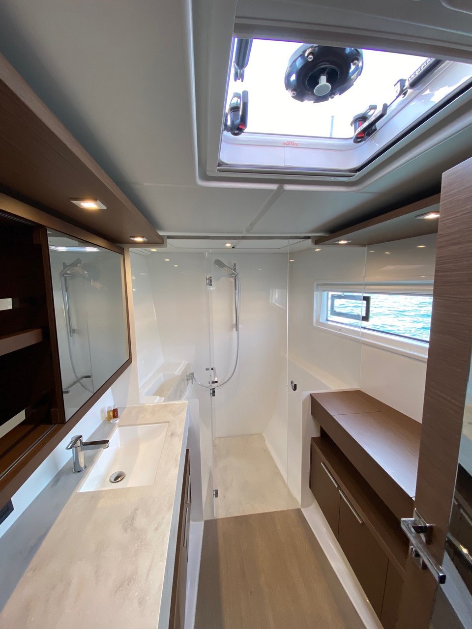 Lagoon 46 OW - 3 + 2 cab. — photo 13