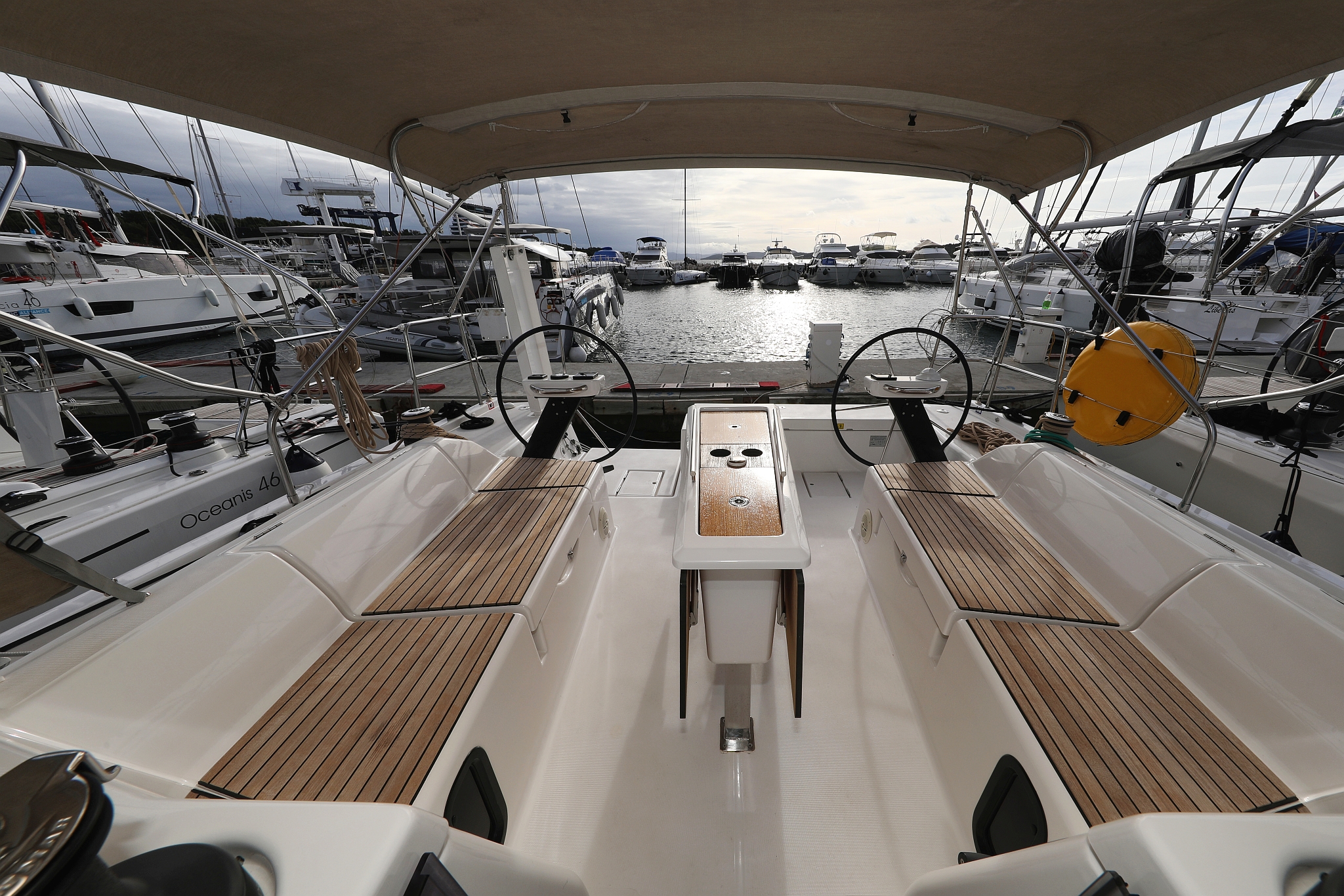 Dufour 430 - 3 cab. — photo 8