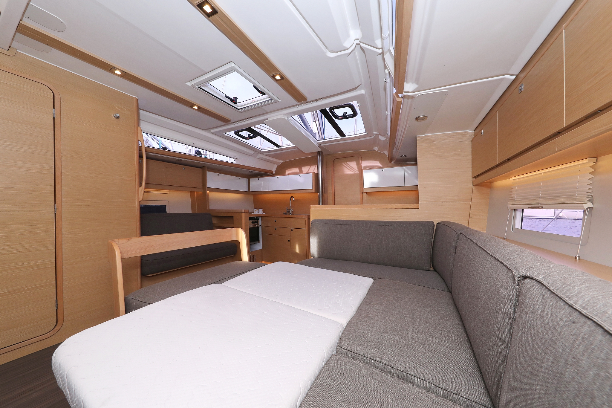Dufour 430 - 3 cab. — photo 44
