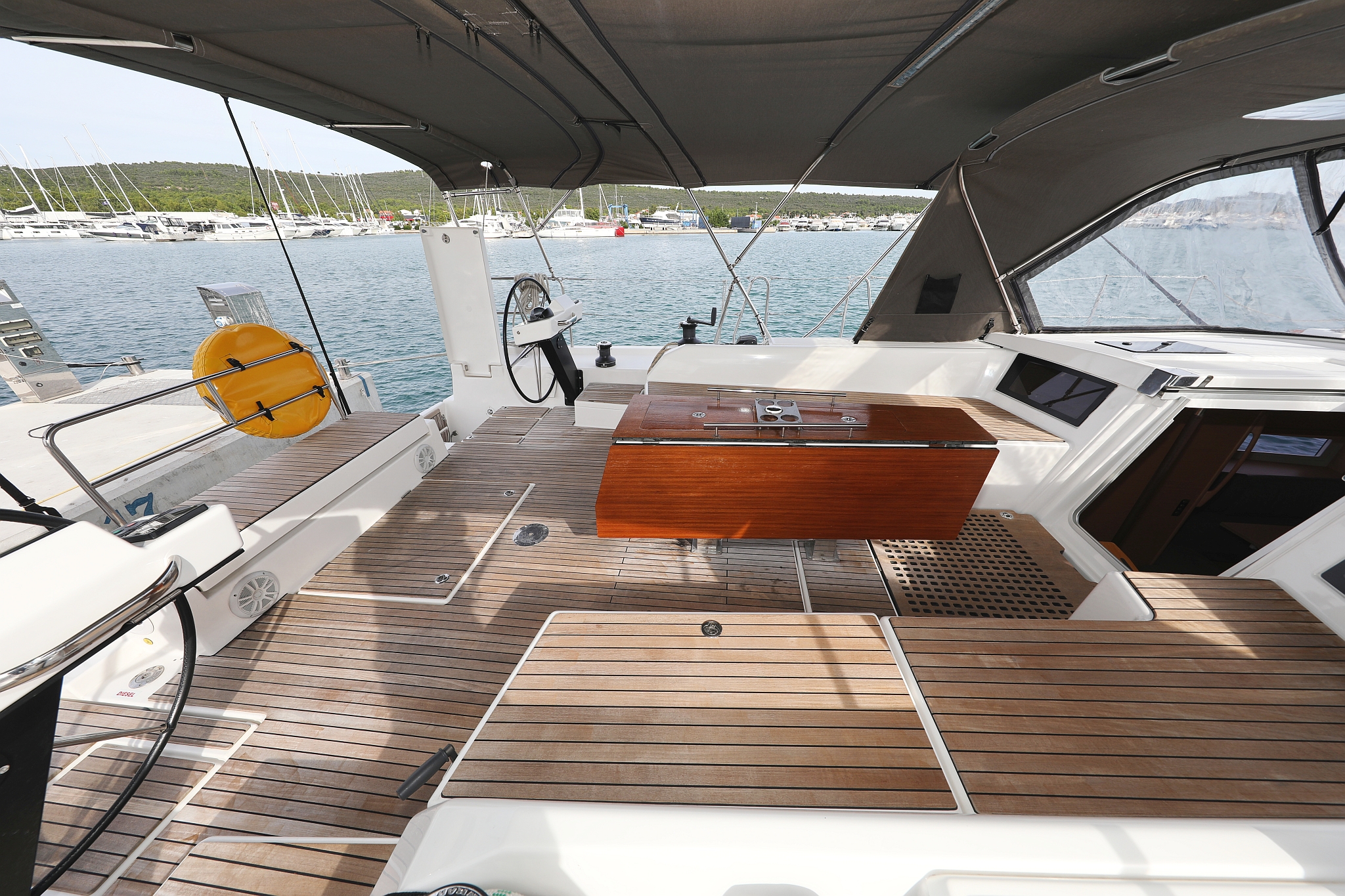 Dufour 530 — photo 9