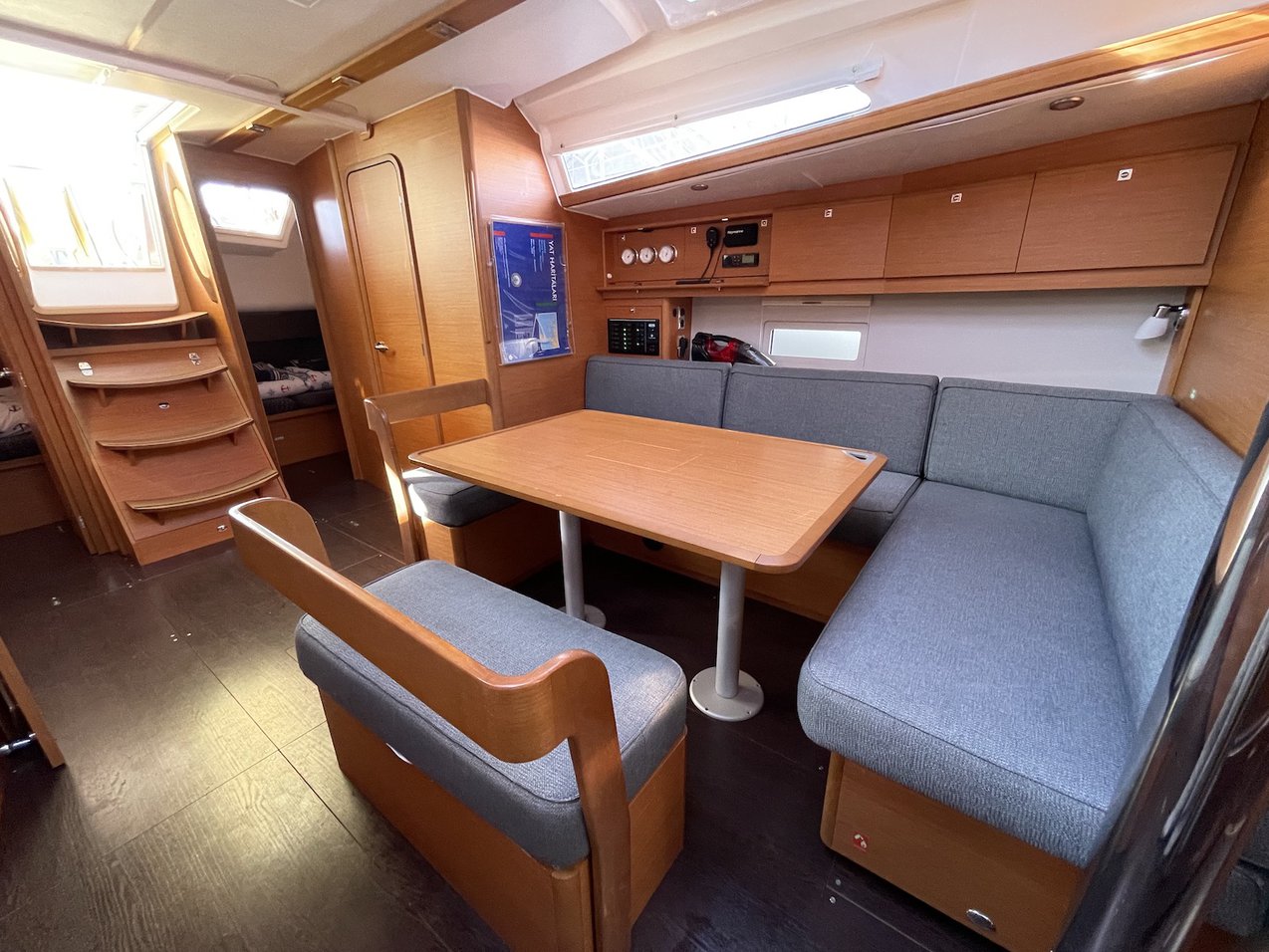 Dufour 430 — photo 3