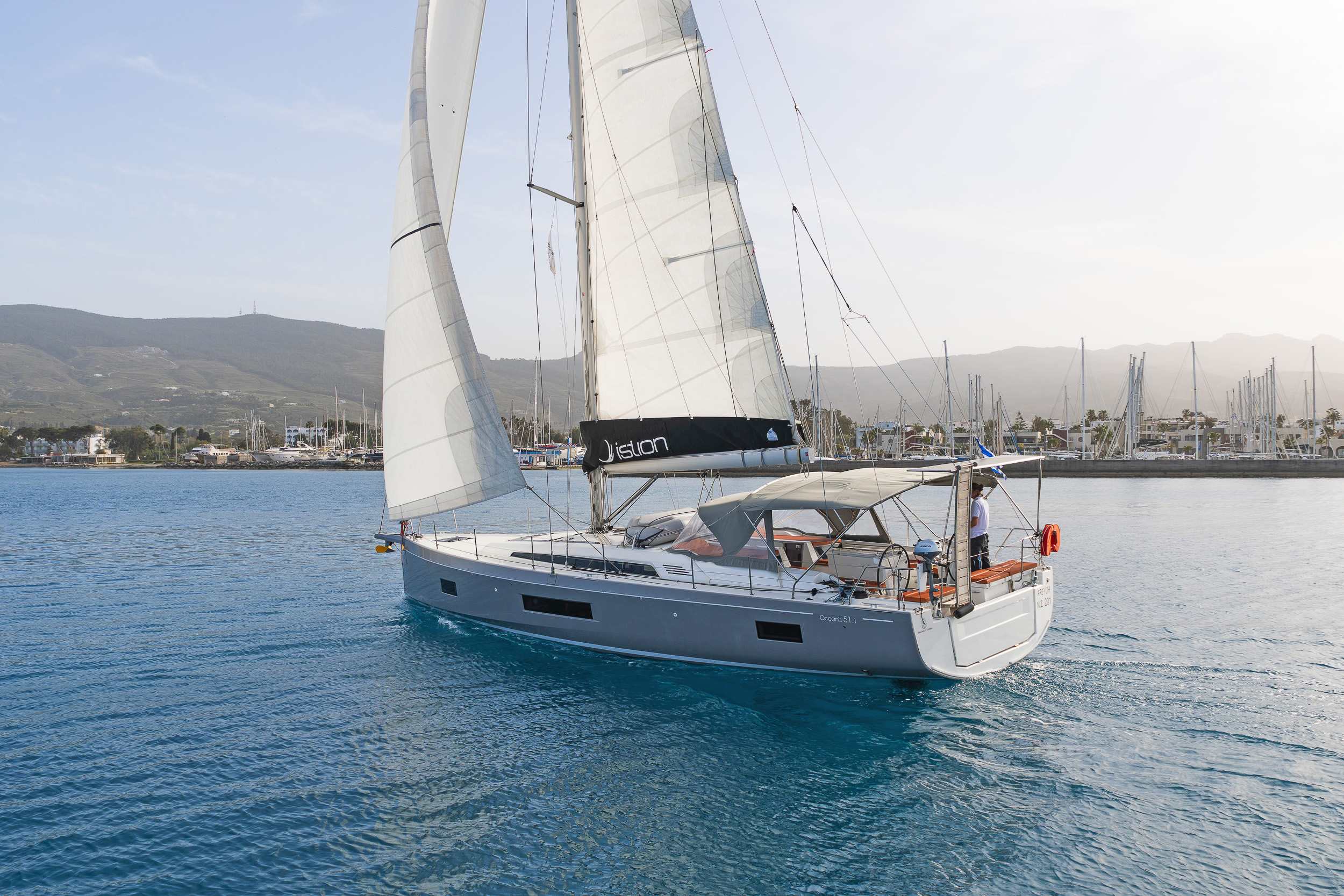 Oceanis 51.1 - 5 + 1 cab. — photo 3