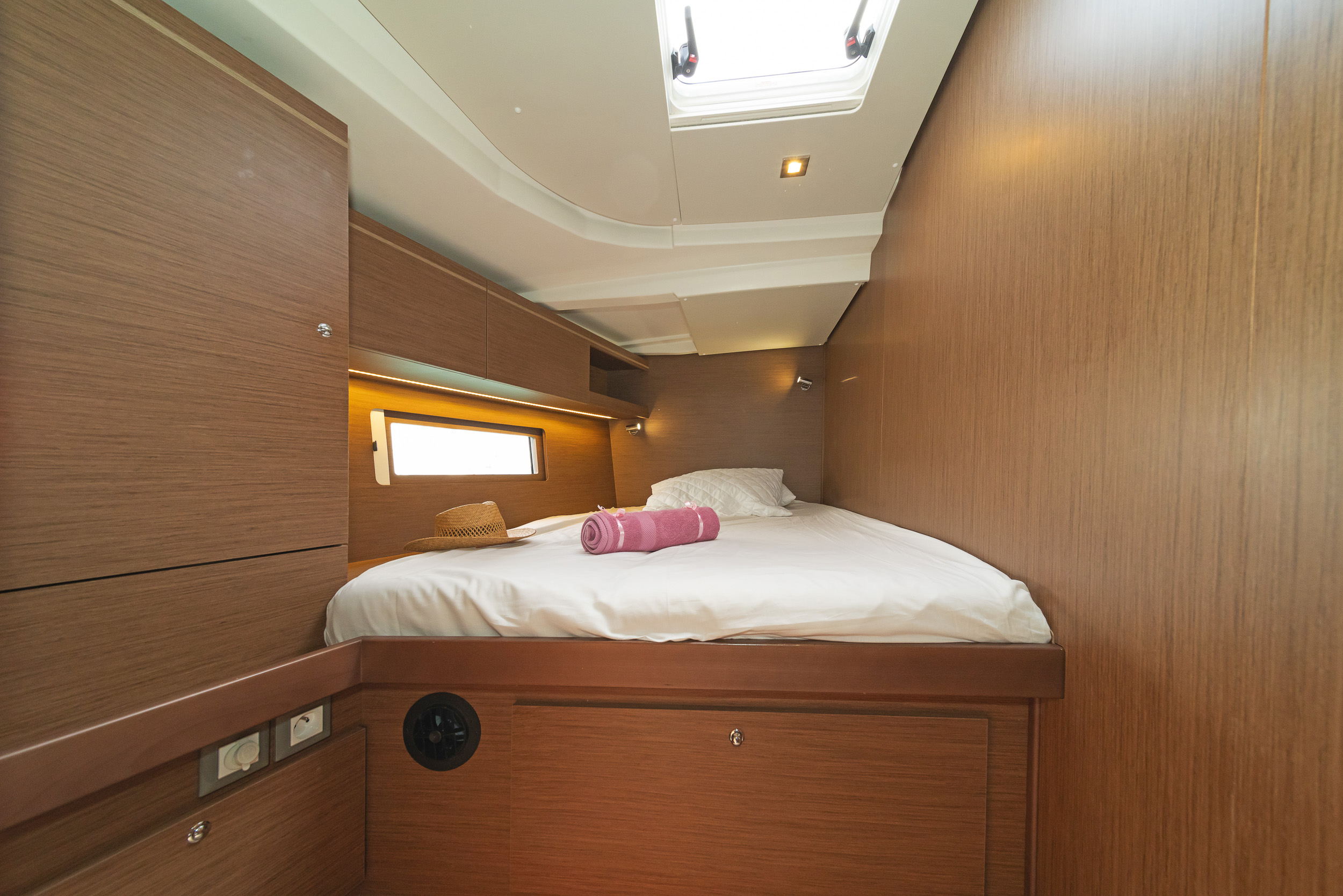Oceanis 51.1 - 5 + 1 cab. — photo 9