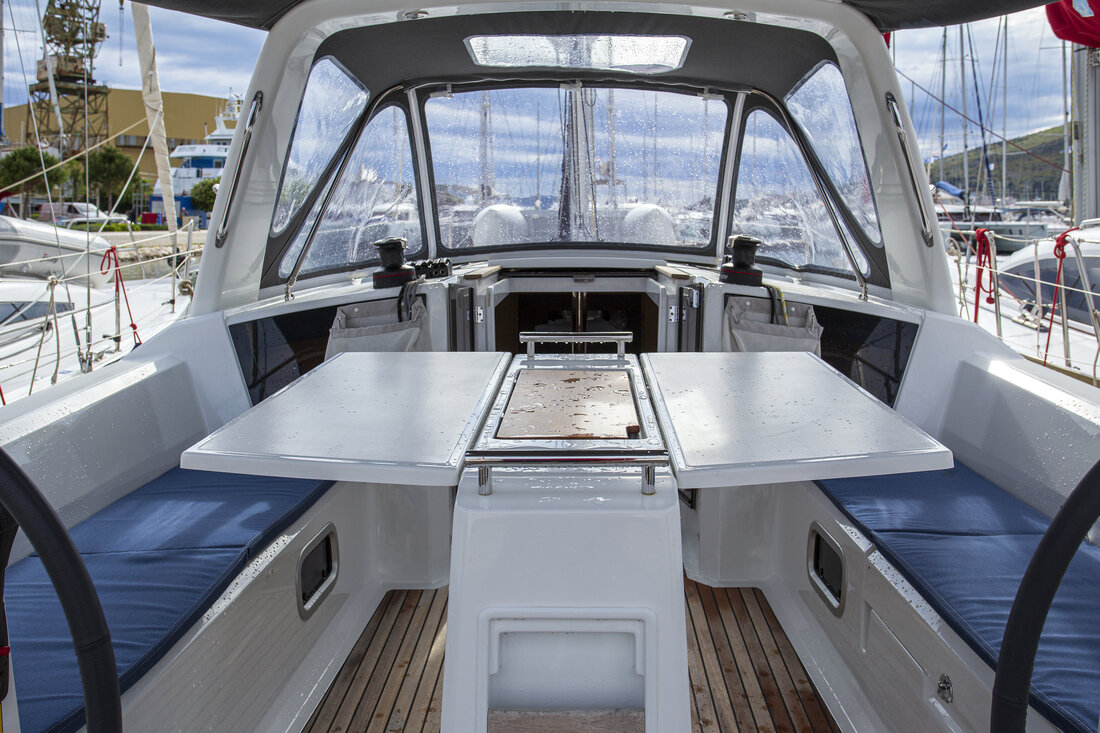 Oceanis 38.1 — photo 3