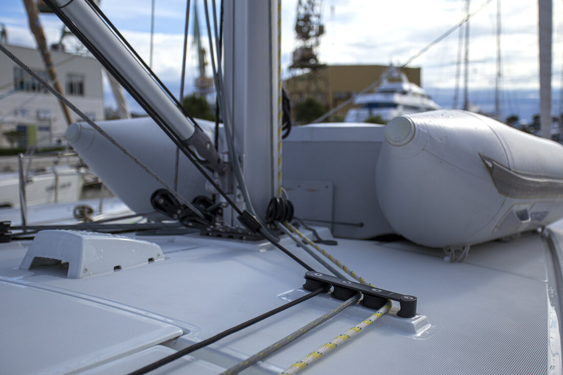 Oceanis 38.1 — photo 7
