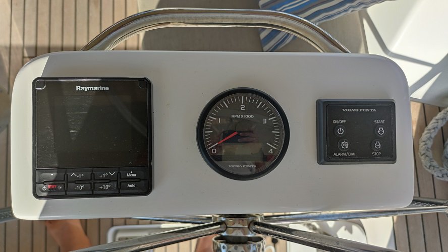 Dufour 360 GL - 3 cab. — photo 7