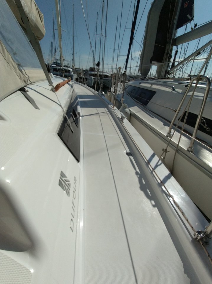 Dufour 430 — photo 37