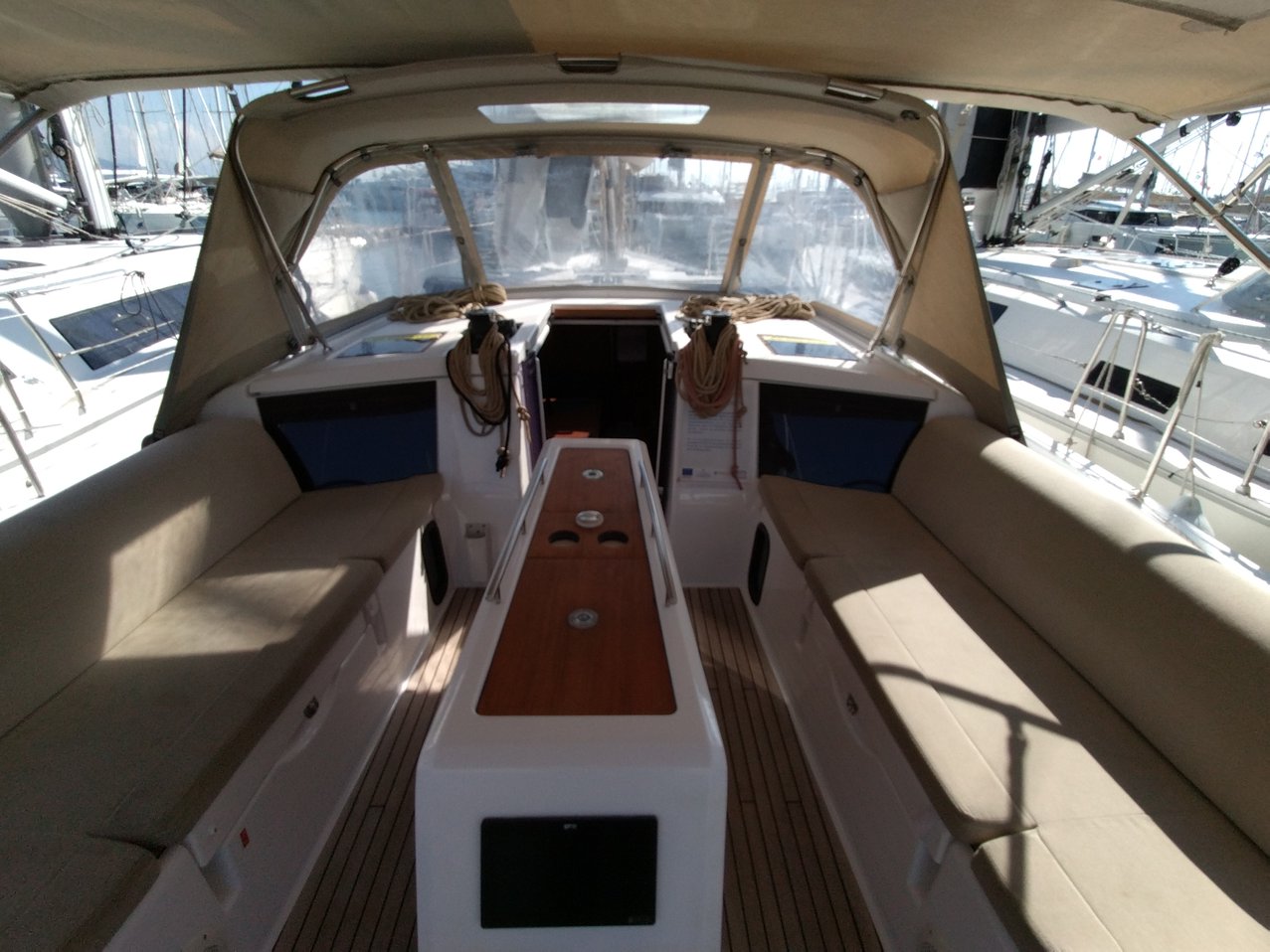 Dufour 430 — photo 13