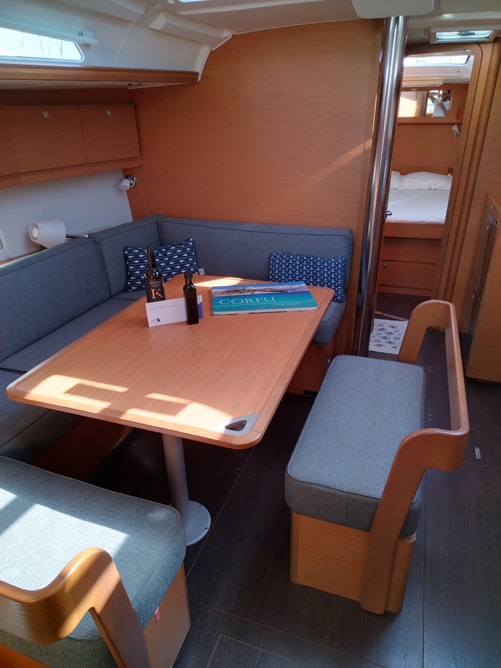 Dufour 430 — photo 23