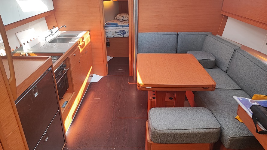 Dufour 390 — photo 13