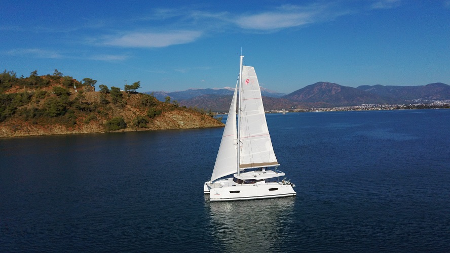 Fountaine Pajot Astrea 42 - 4 + 2 cab. — photo 3