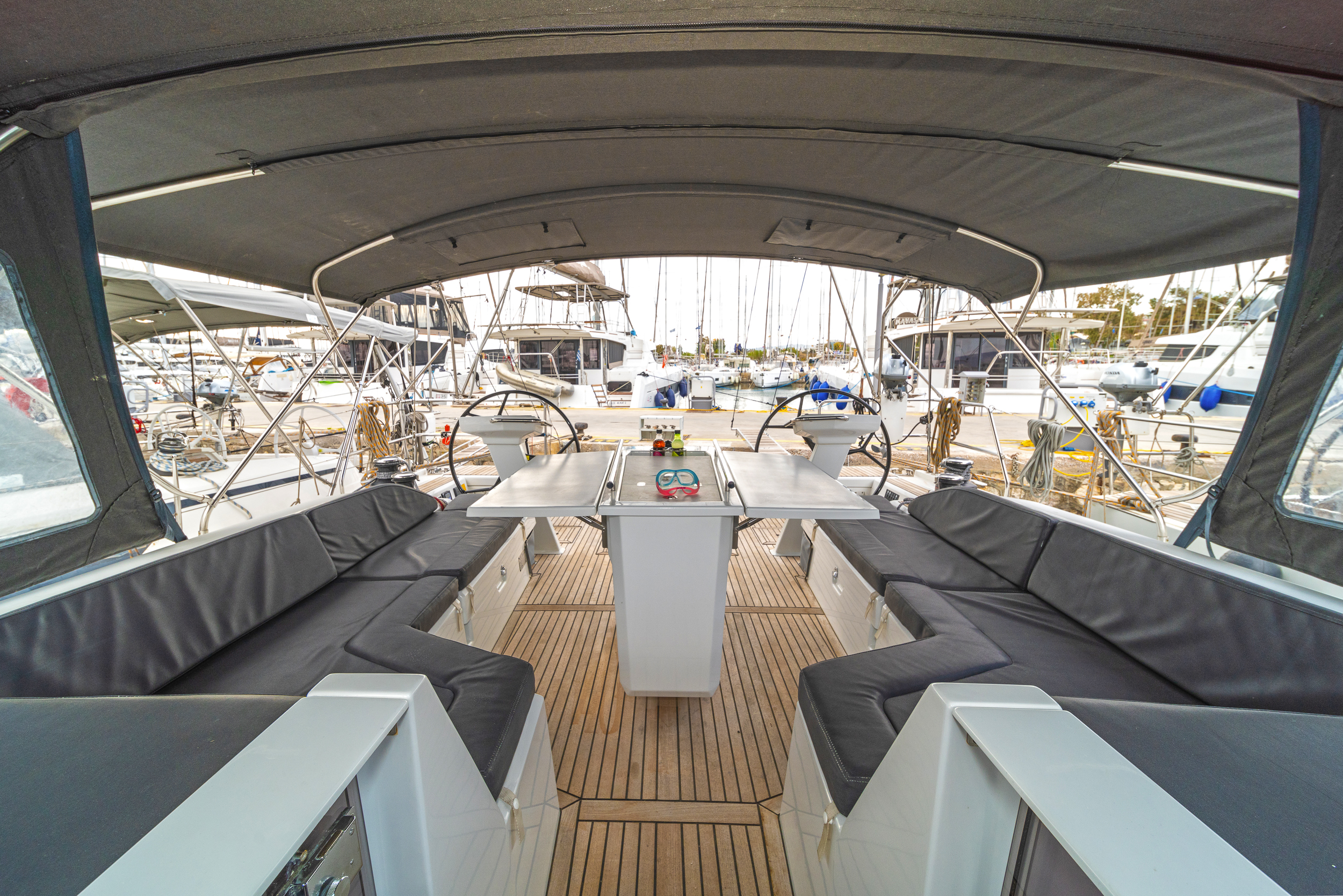 Oceanis 51.1 - 5 + 1 cab. — photo 12