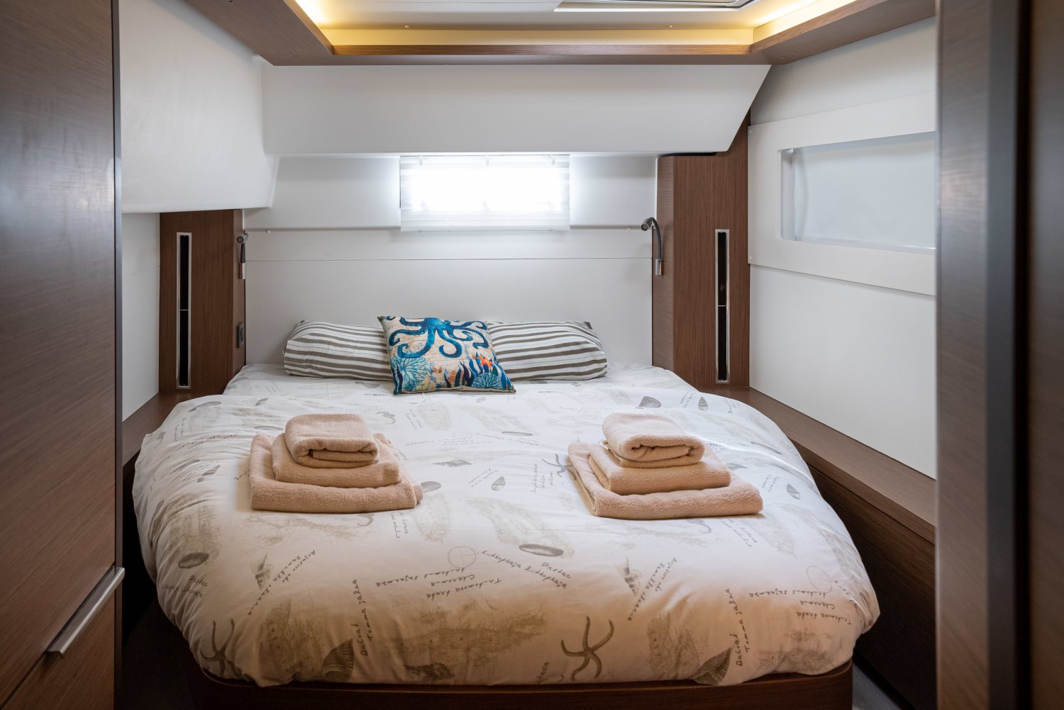 Lagoon 46 - 4 + 2 cab. — photo 8