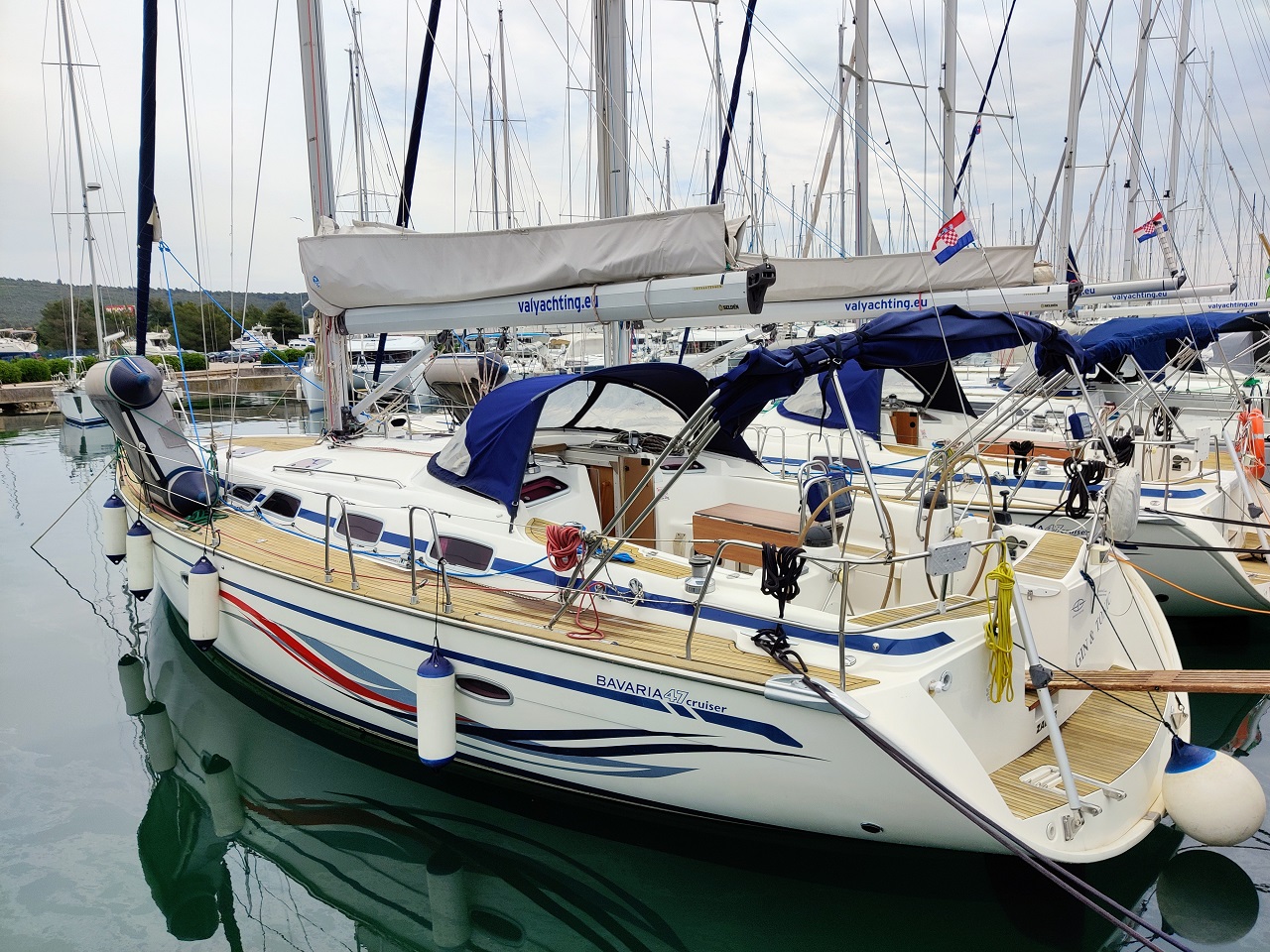 Bavaria 47 Cruiser — photo 4