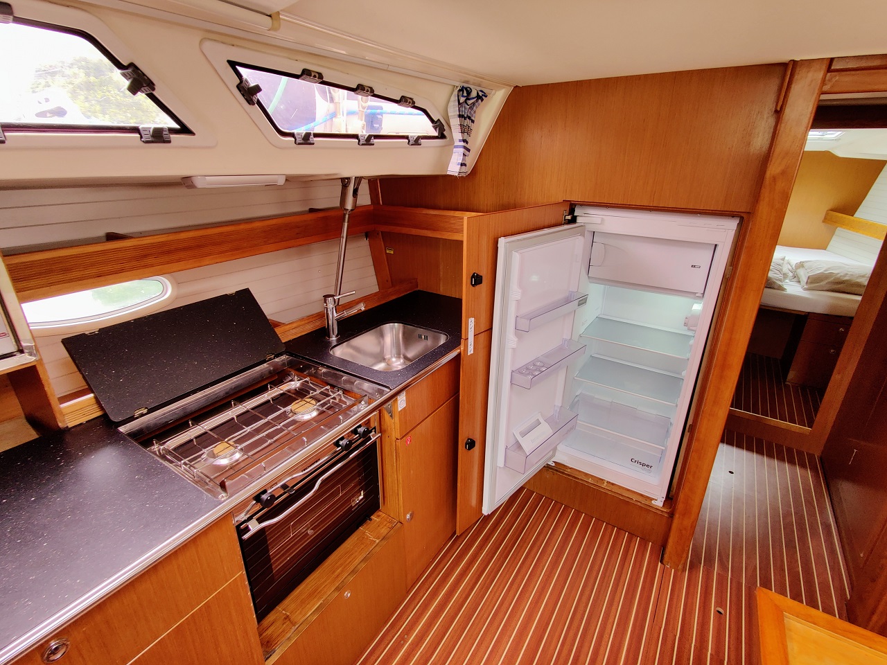Bavaria 47 Cruiser — photo 8