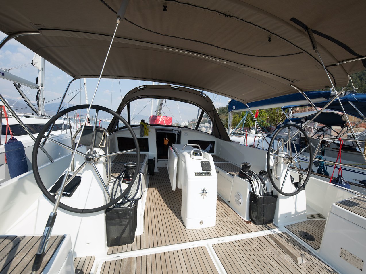 Sun Odyssey 440 - 4 cab. — photo 3